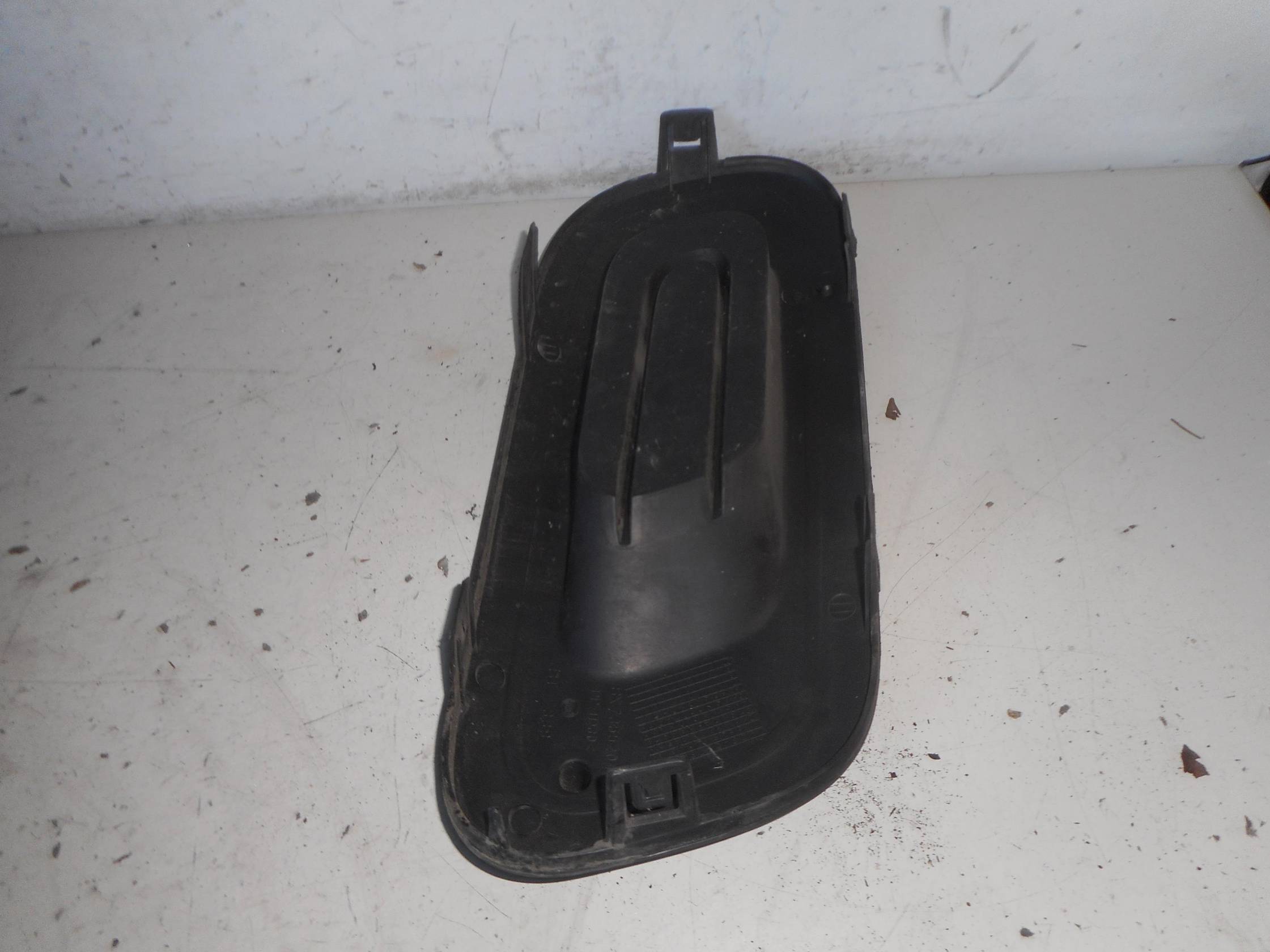 Griglia lat. paraurti ant.